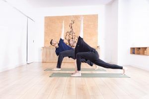 Yogapose Asana Männeryoga YogaJunx